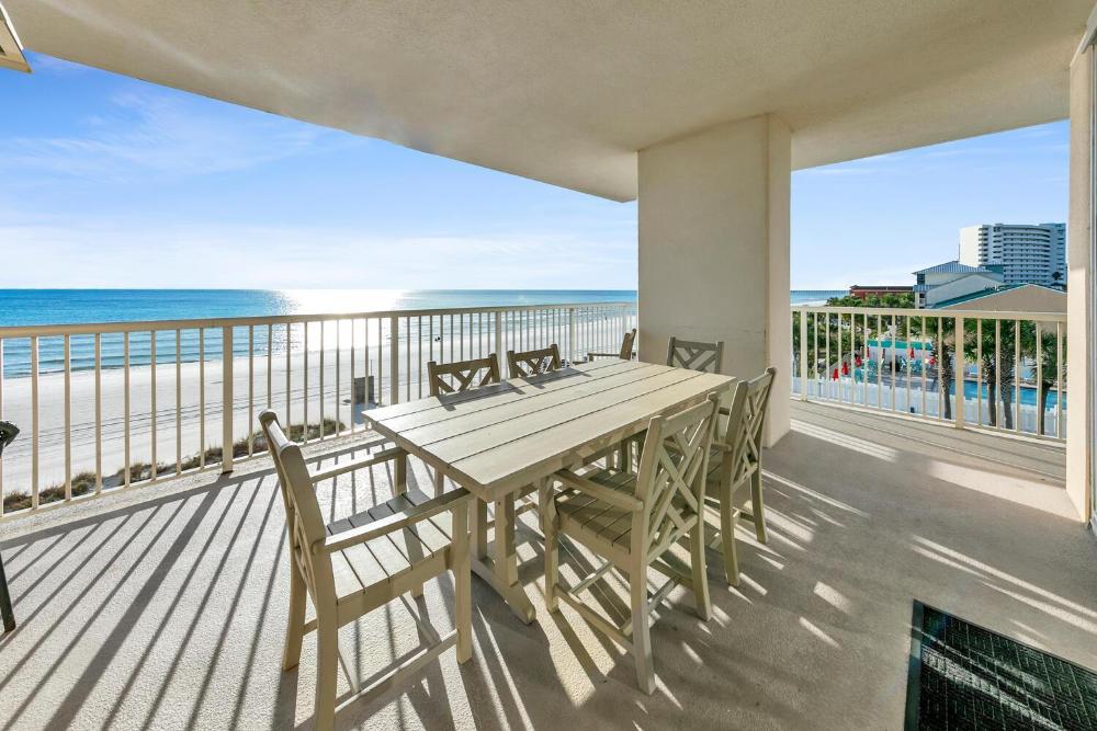 Majestic Beach Towers 1-301
